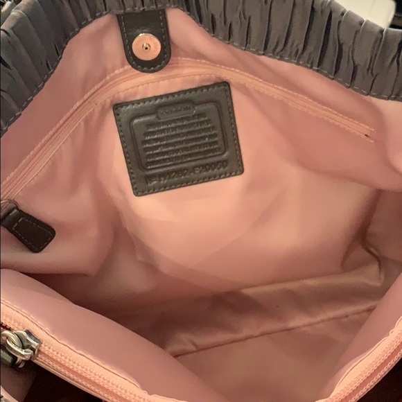Coach purse - Picture 2 of 2